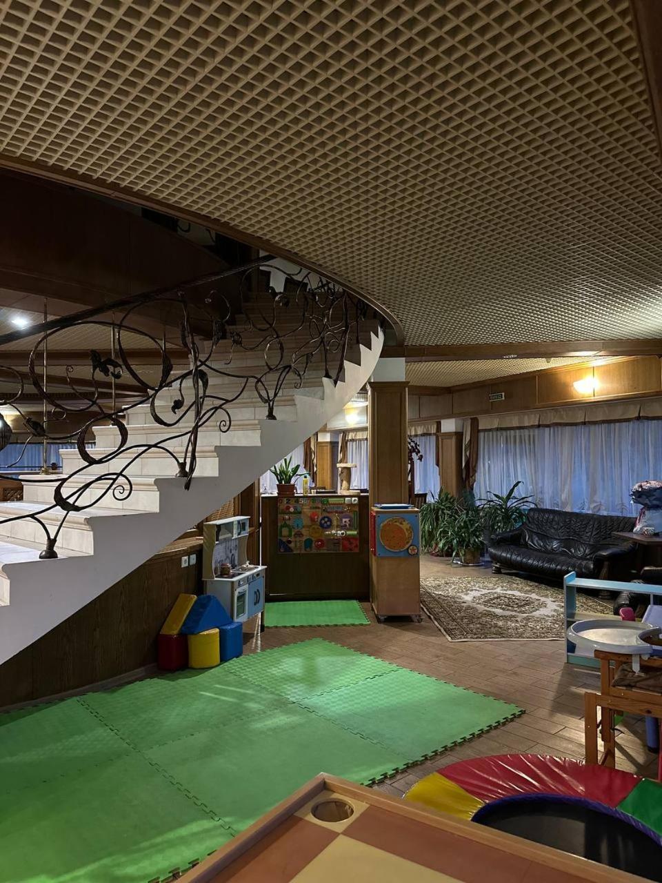 Panna Hotel Solociîn Exterior foto